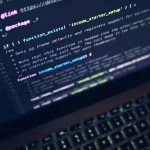 Pemrograman PHP menggunakan Visual Studio.