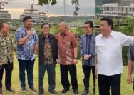 Mengenal lebih dekat siapa saja yang disebut sebagai 9 Naga Indonesia, jaringan bisnis mereka, serta peran besar dalam ekonomi nasional.