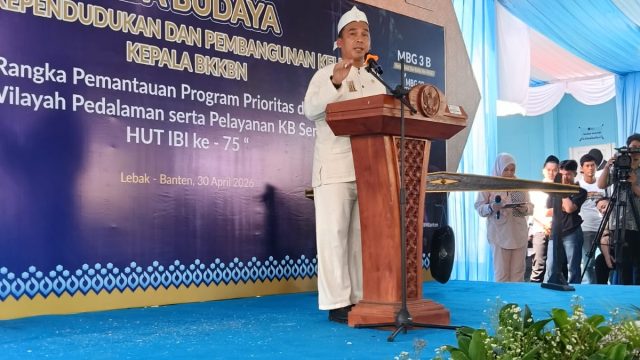Kemendukbangga Salurkan Bantuan GENTING untuk 50 Keluarga Berisiko Stunting di Baduy Dalam