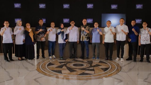 Rombongan DPRD Sulteng Belajar Inovasi Digital ke DPRD Banten