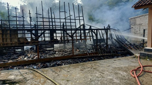 Korsleting Listrik Hanguskan 5 Kamar Santri Ponpes Riyadul Ibtida, Kerugian Capai Rp70 Juta