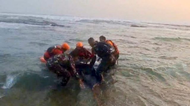 Jasad Wisatawan Jaksel yang Hilang di Pantai Cihara Lebak Ditemukan Meninggal Dunia