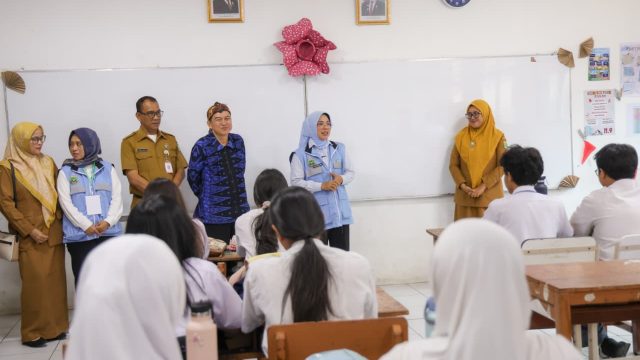 Tinjau Lomba Sekolah Sehat, Tinawati Andra Soni Tekankan Pentingnya Budaya Sehat di Sekolah
