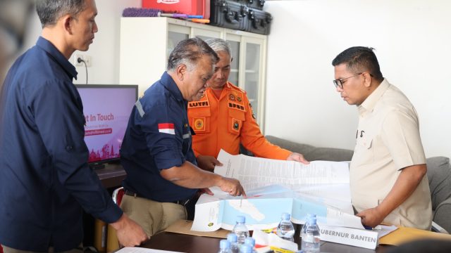 Lindungi Siswa dari Ancaman ISPA Vulkanik, Gubernur Banten Andra Soni Perpanjang PJJ